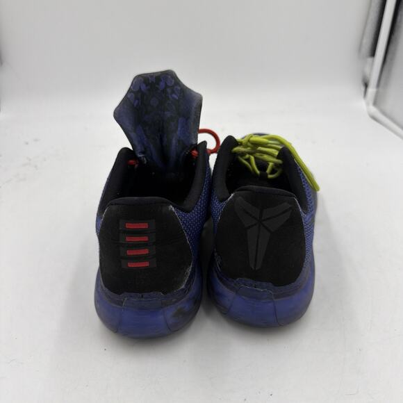 Size 6y (GS) - Nike Kobe 10 Low Blackout - Picture 3 of 6